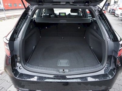 Toyota Corolla Kombi 1.8 Hybrid 122KM e-CVT Comfort + Navi