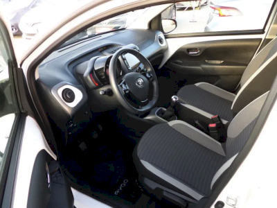 Toyota Aygo 1.0 VVT-i X-play + Style
