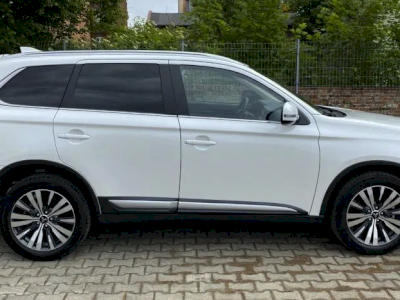 Mitsubishi Outlander MY19 2.0 CVT 4WD 150KM Intense Plus