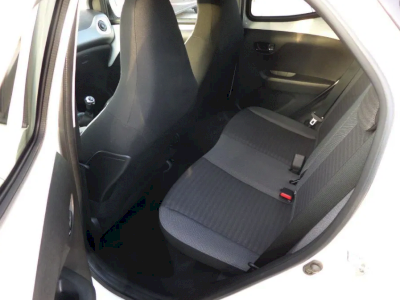 Toyota Aygo 1.0 VVT-i X-play + Style
