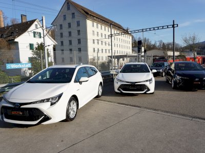 Toyota Corolla 1.8 Hybrid 122KM e-CVT Comfort + Navi