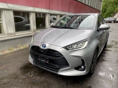 Toyota Yaris Comfort +Tech + Style 1.5 Hybrid Dynamic Force FWD 116 KM e-CVT