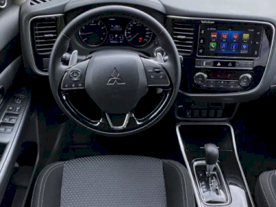 Mitsubishi Outlander MY19 2.0 CVT 4WD 150KM Intense Plus
