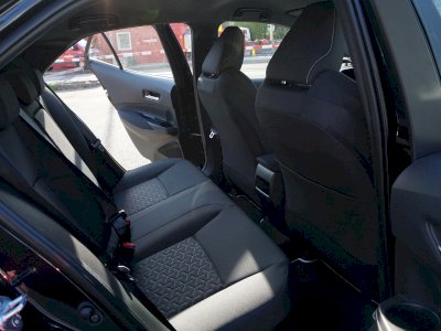 Toyota Corolla 1.8 Hybrid 122KM e-CVT Comfort + Navi