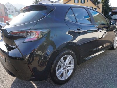 Toyota Corolla 1.8 Hybrid 122KM e-CVT Comfort + Navi