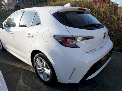 Toyota Corolla 1.8 Hybrid 122KM e-CVT Comfort + Navi